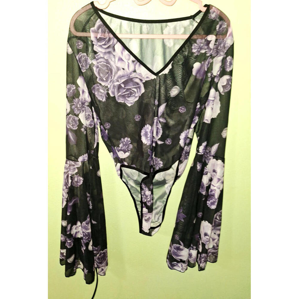 NEW Bell Sleeve Bodysuit Size L Gothic Dolls Blouse Purple Black Outfit - Picture 6 of 9